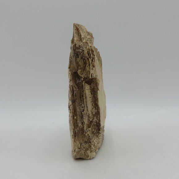 Wolf Engraved Resin Bark Sculpture Figurine For Home Décor - Picture 6 of 10